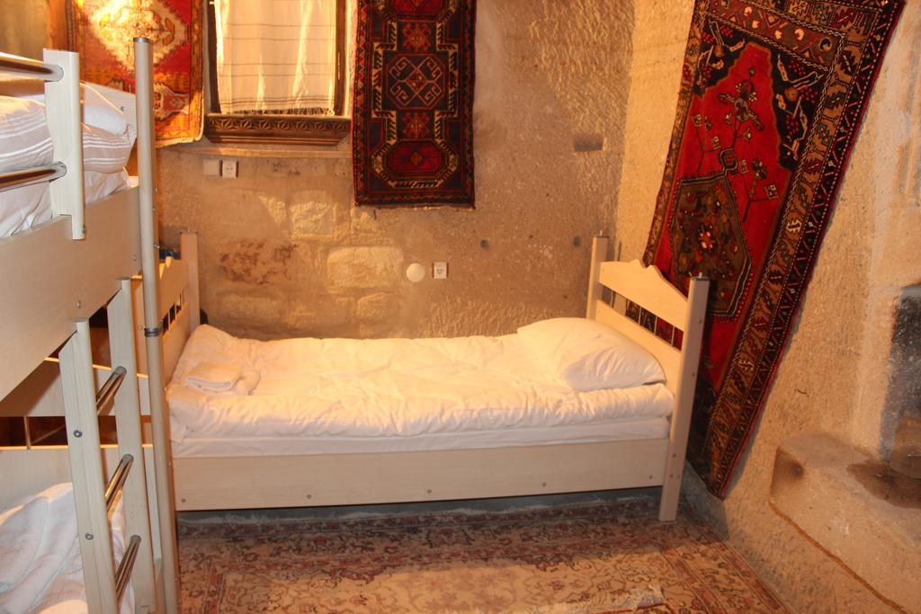 Stay In Peace Cave Hostel Goreme Room photo