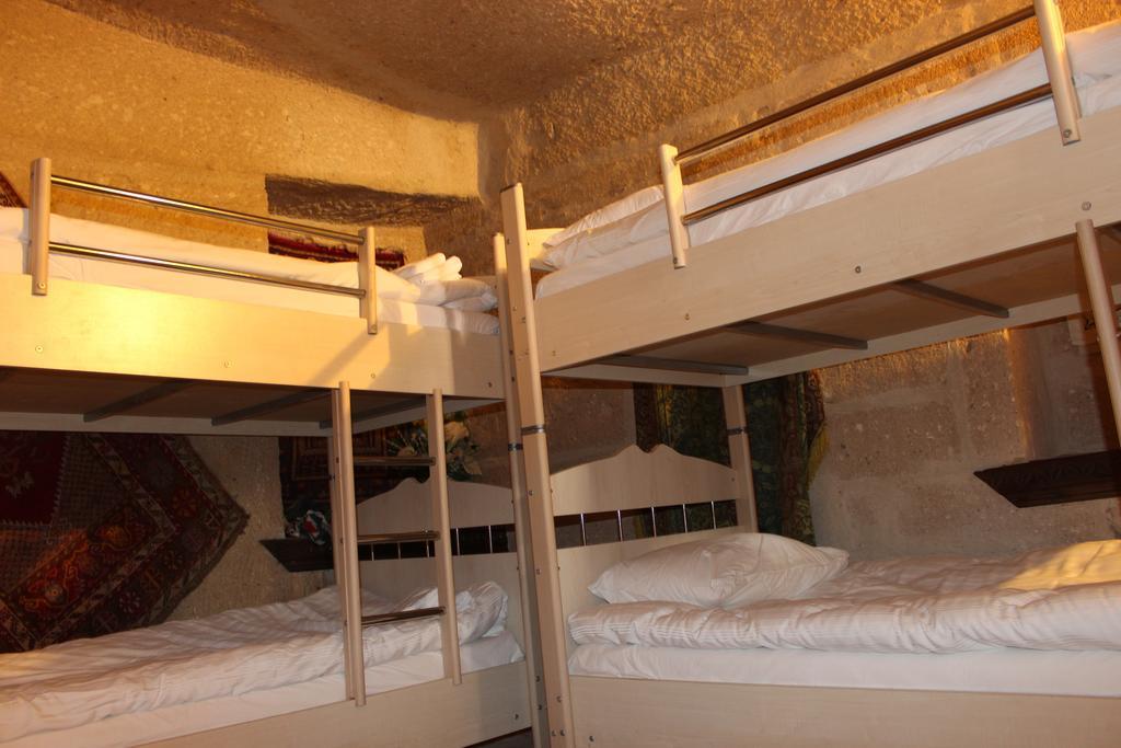 Stay In Peace Cave Hostel Goreme Room photo